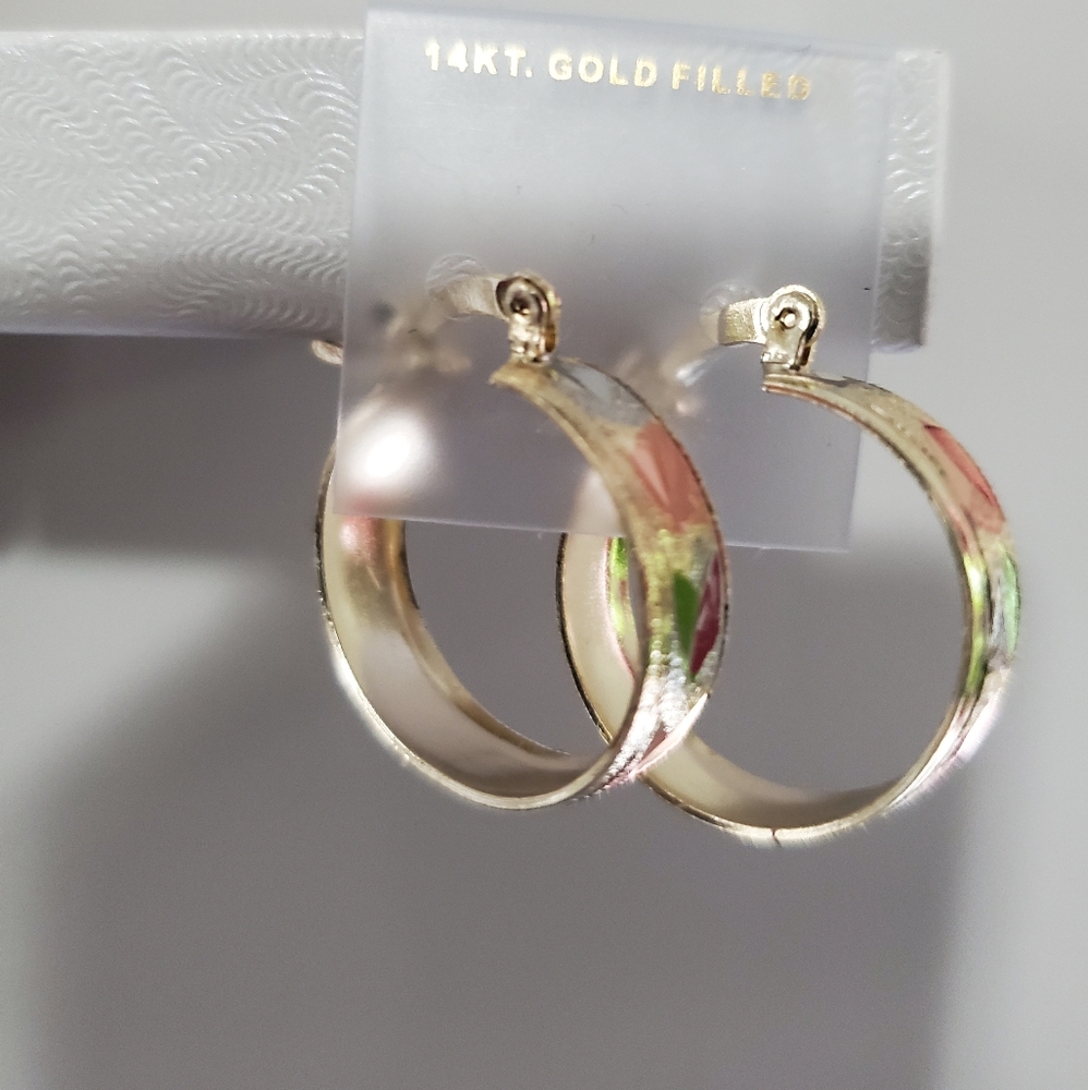 Hoop earing